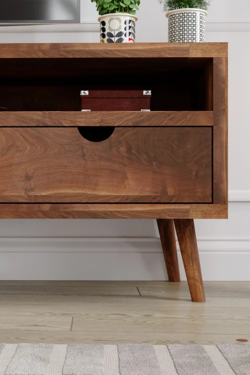 Nilüfer Tv Ünitesi – %100 Gerçek Ağaç, Uzun Ömürlü Kullanım, Kişiye Özel Üretim